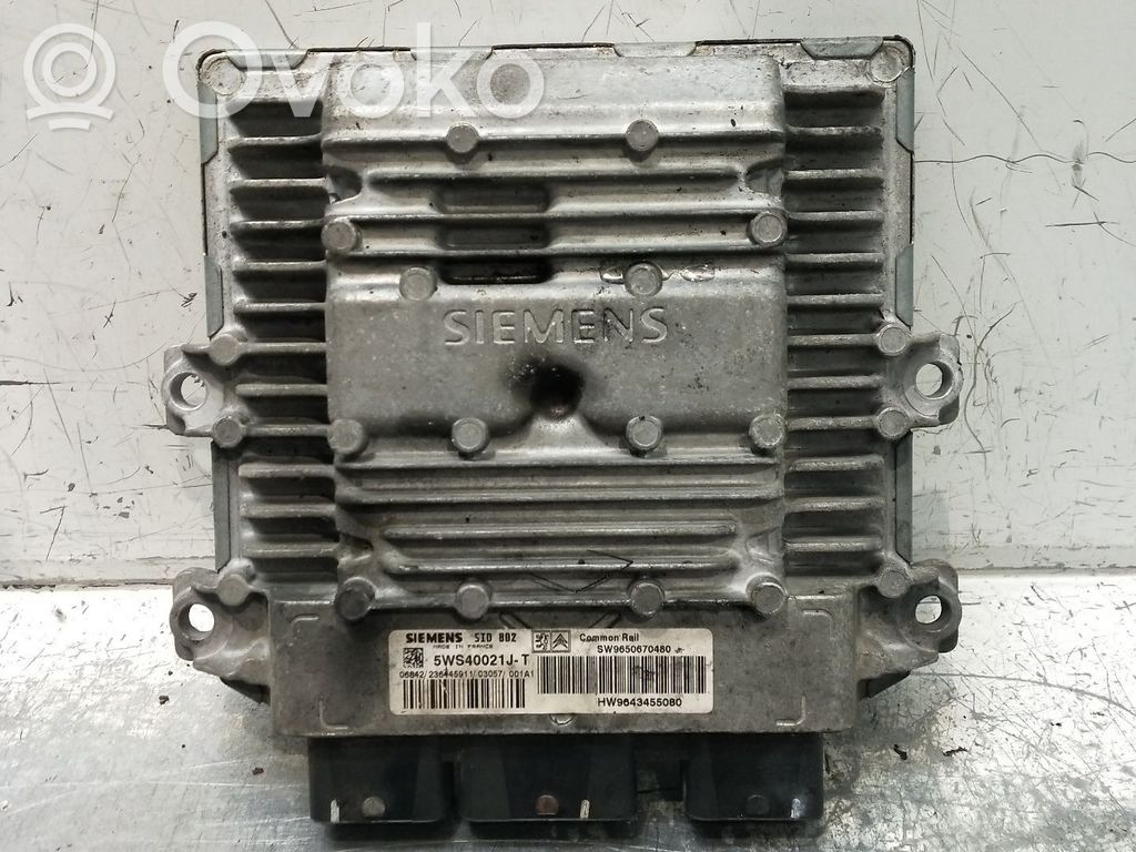 Engine control unit/module   5WS40021JT