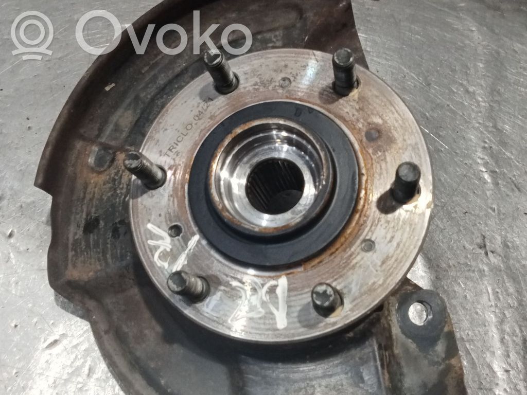 Mitsubishi L200 Achsschenkel vorne 