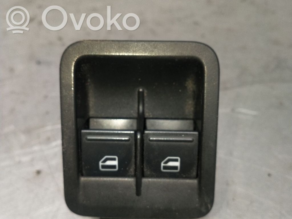 Electric window control switch   2K5867255B