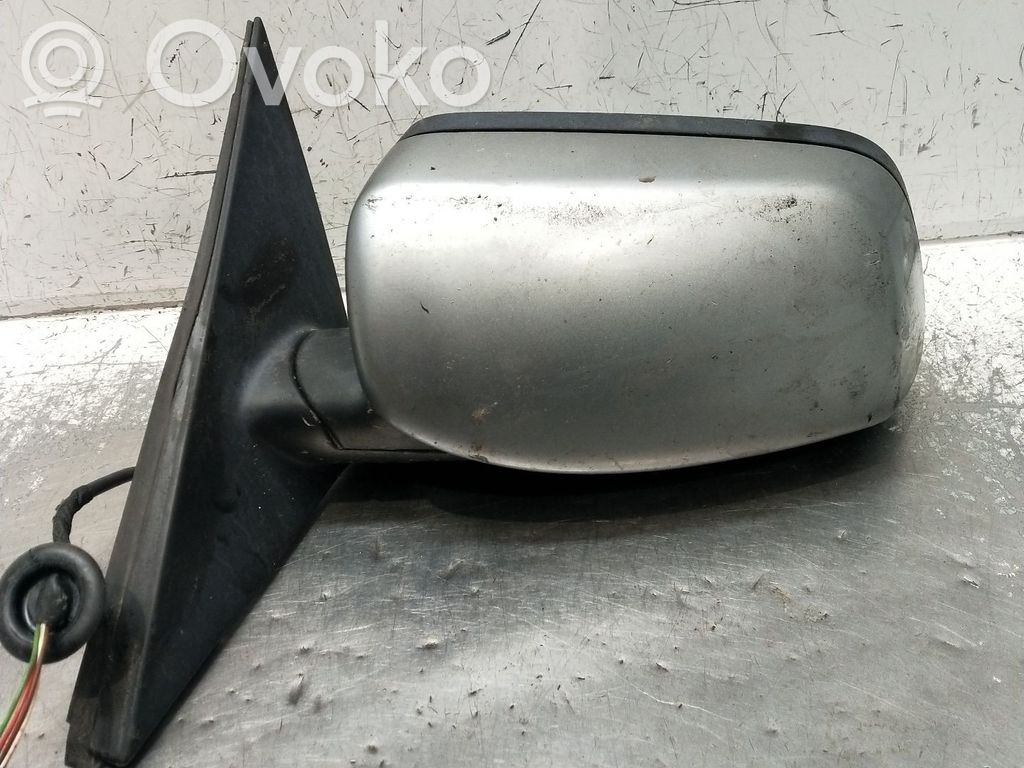 Front door electric wing mirror