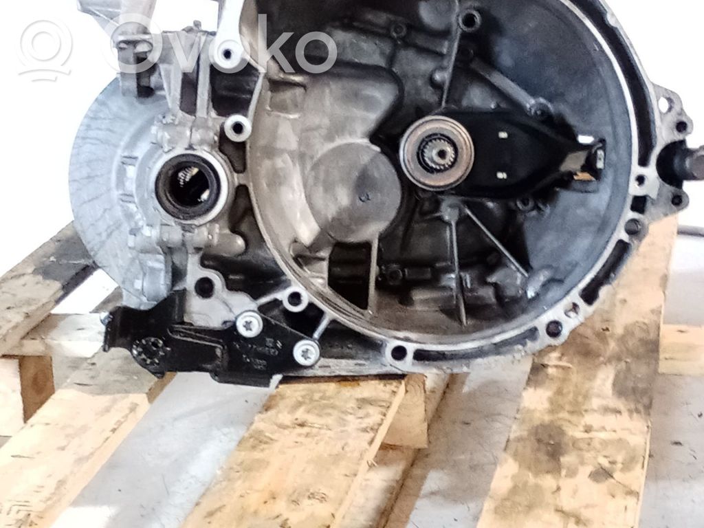 Manualna 5-biegowa skrzynia biegów   20MB53,6V,1633126