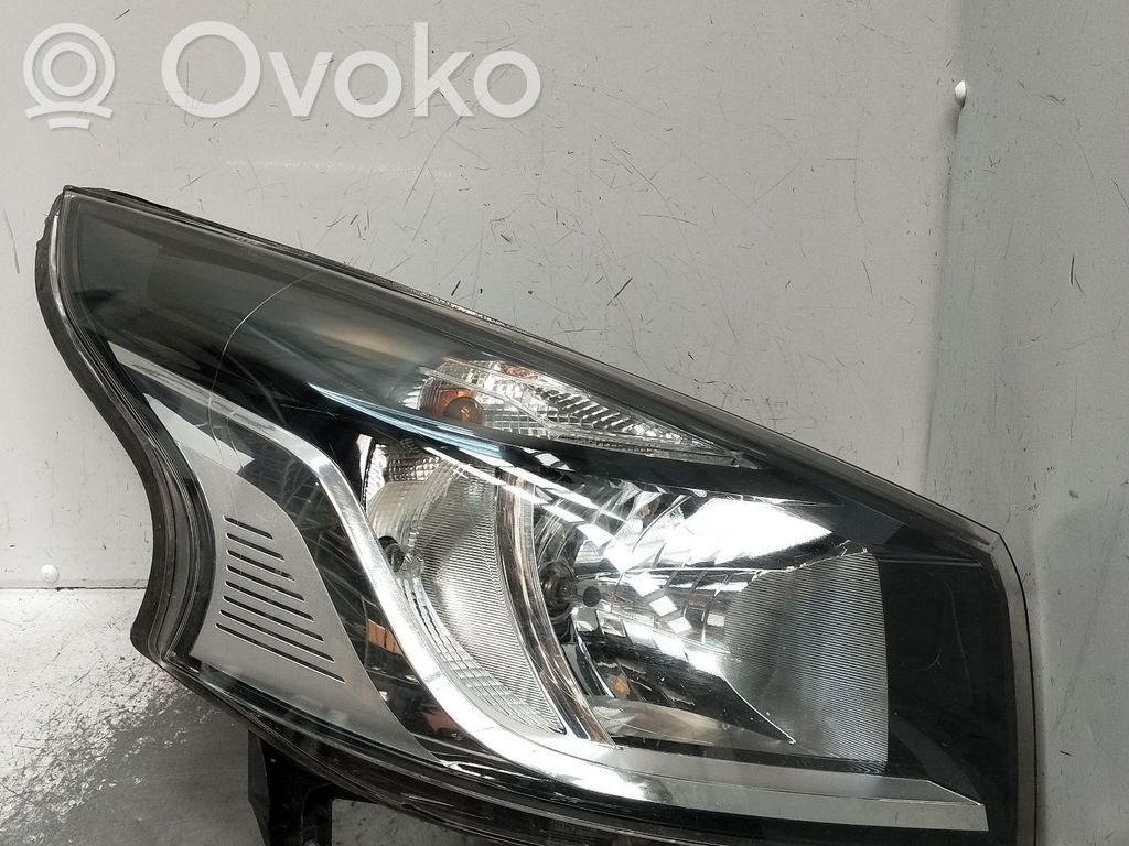 Renault Trafic III (X82) Far 