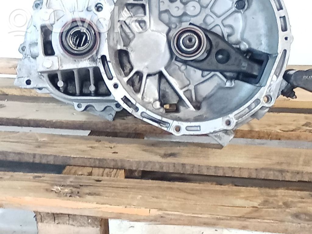 Manualna 5-biegowa skrzynia biegów   R61873,5V,276609