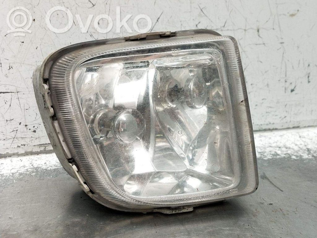 Hyundai H-1, Starex, Satellite Luz de niebla delantera