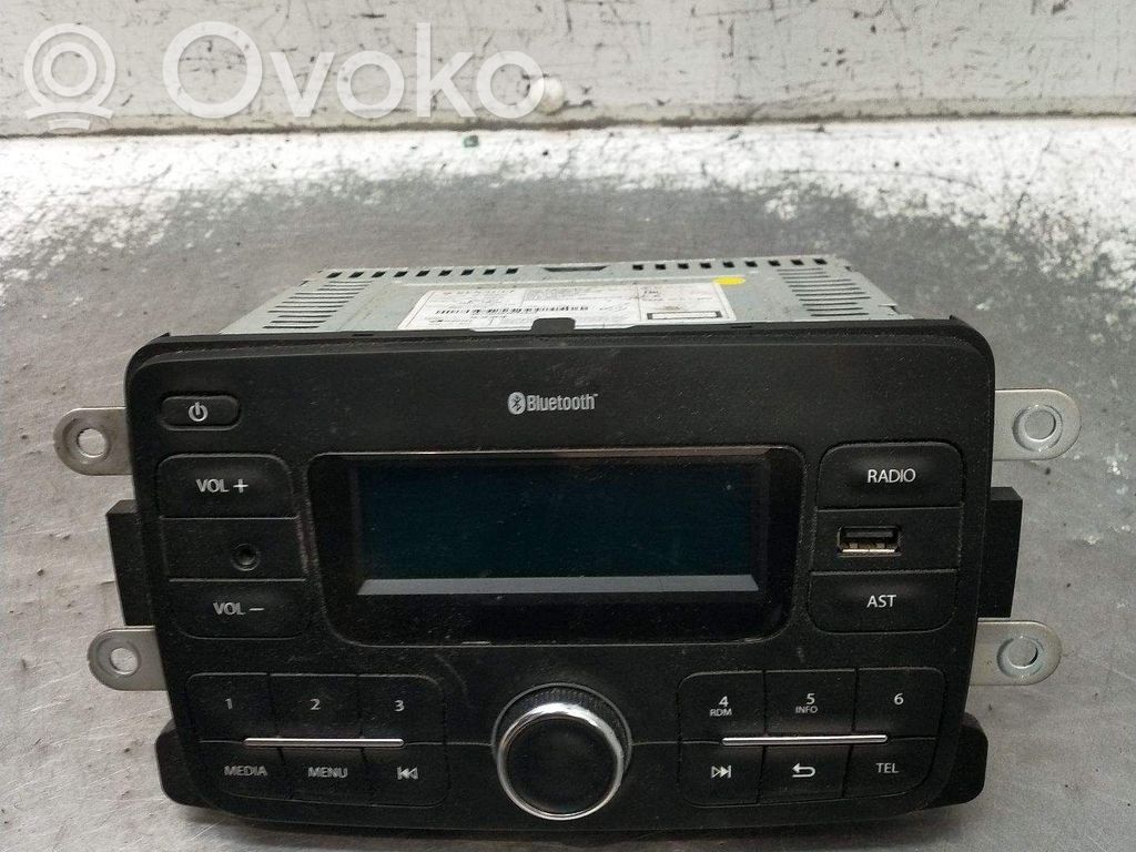 Dacia Dokker Unitate control sunet HiFi Audio 