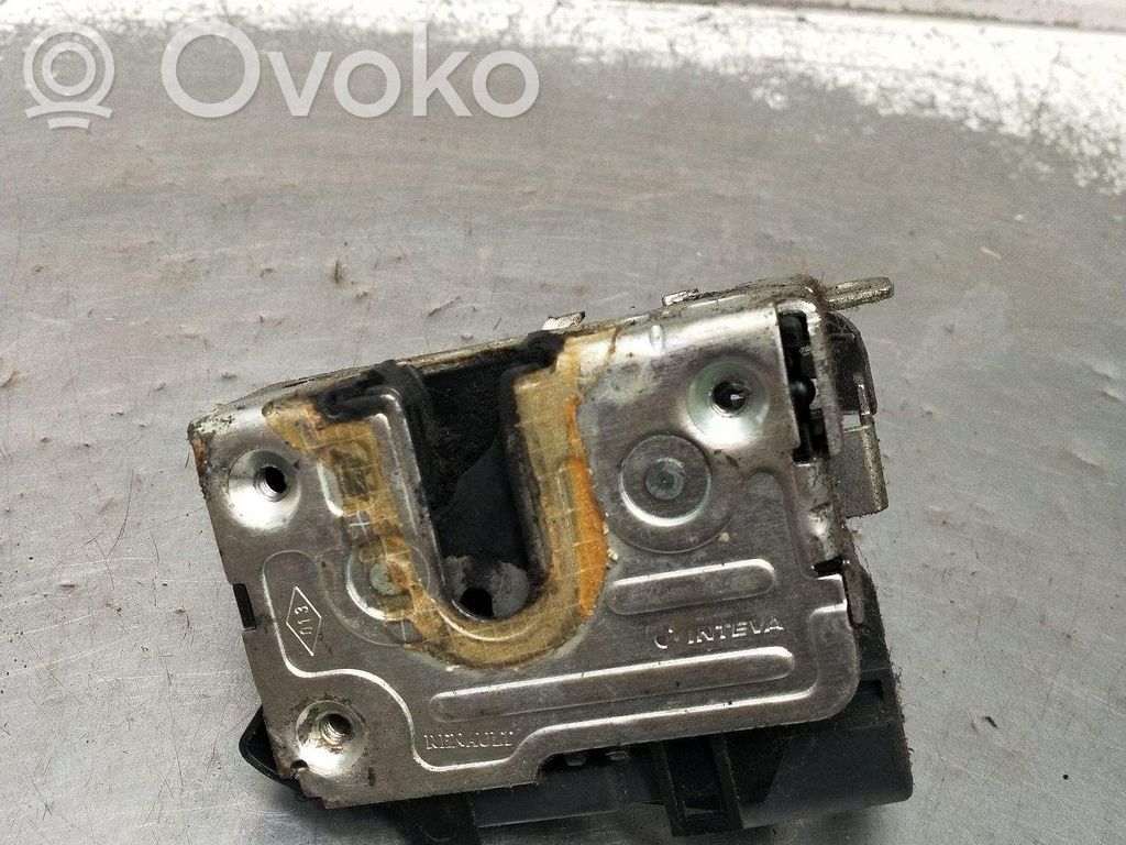 Dacia Sandero II Motor încuietoare ușă față 