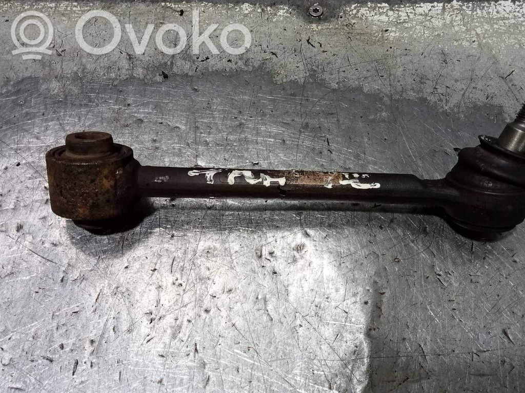 KIA Ceed Takatukivarsi 