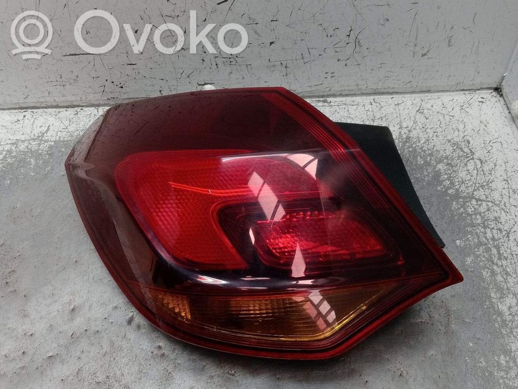 Opel Astra H Lampă spate în caroserie 