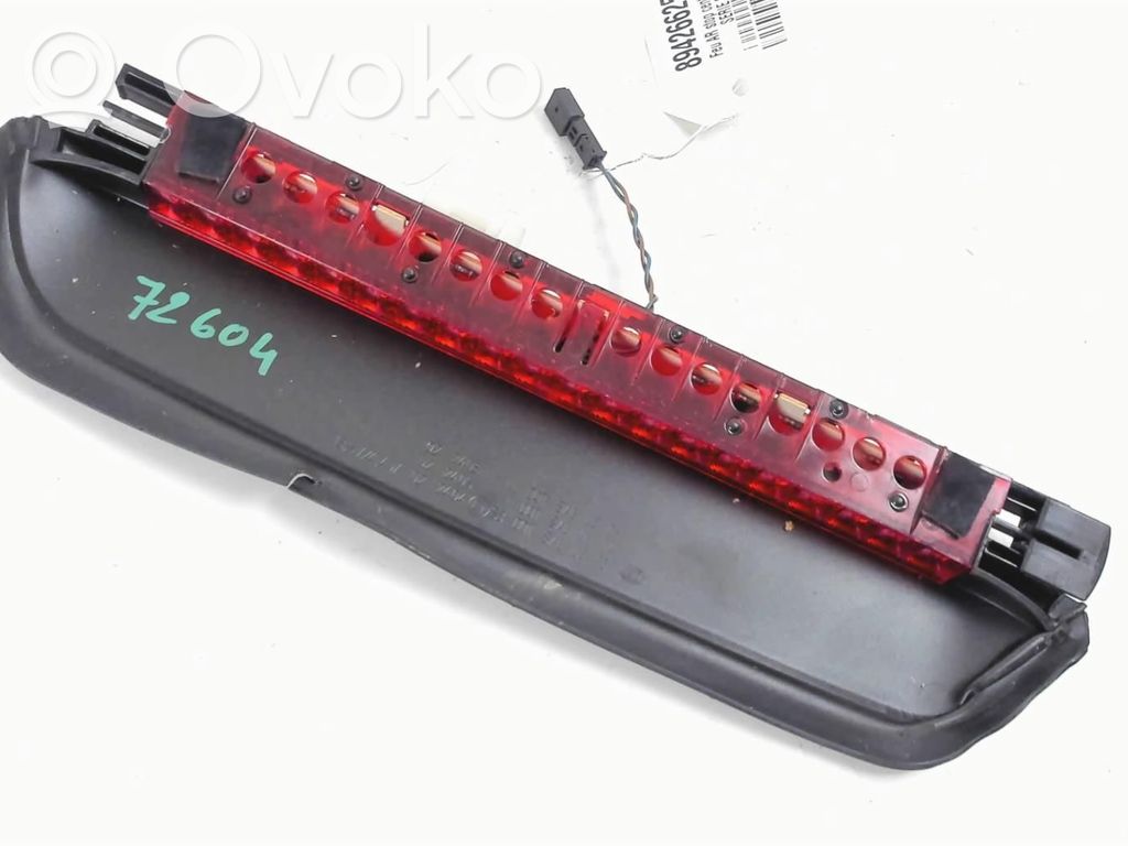 Kolmas/lisäjarruvalo   63257174630