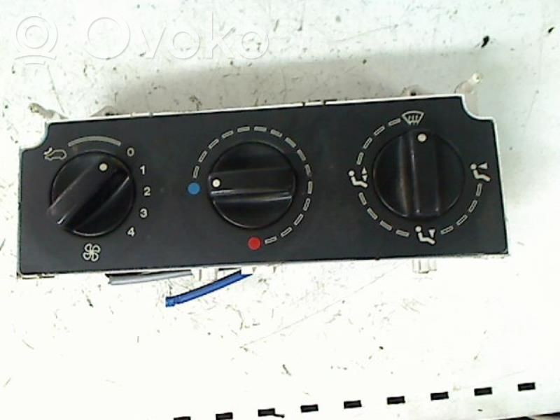 Climate control unit   654985L
