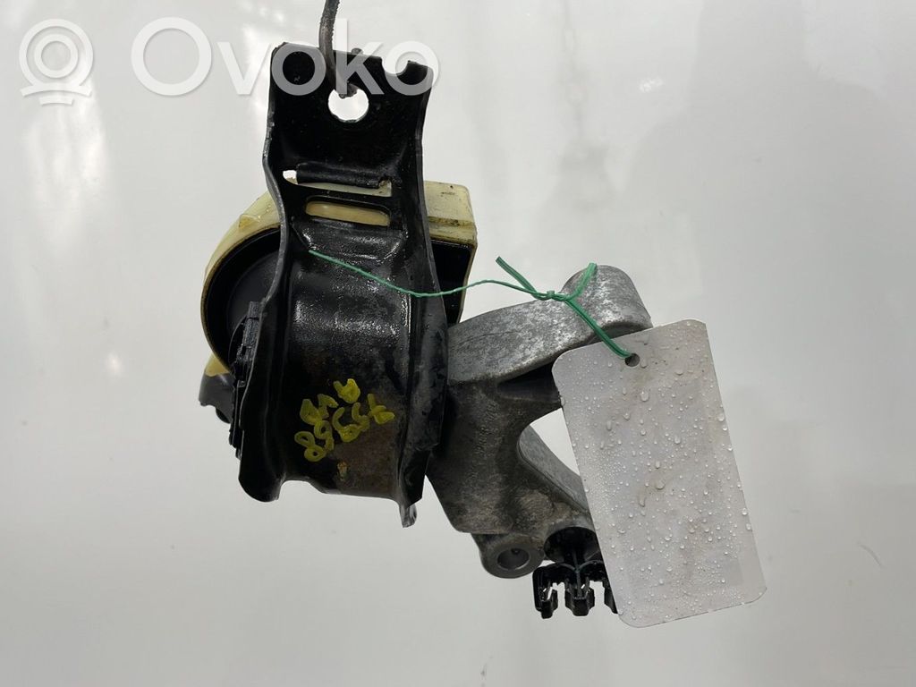 Engine mount bracket