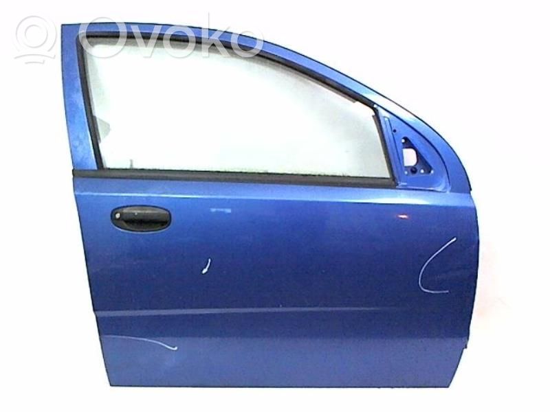 Puerta delantera   96585328
