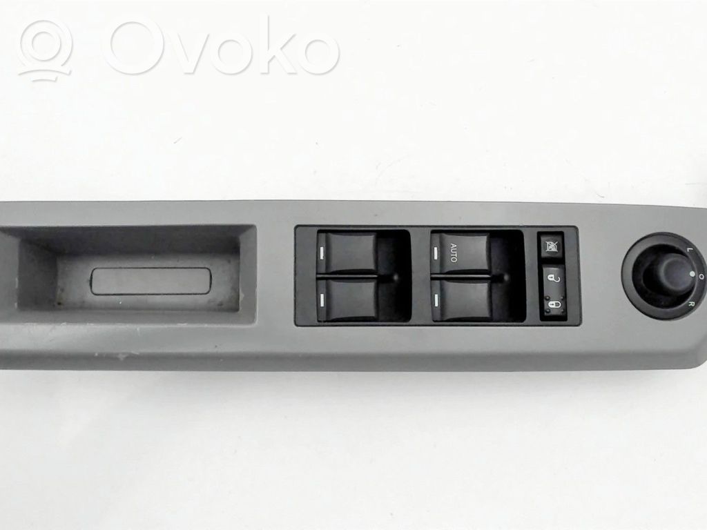 Dodge Avenger Electric window control switch 