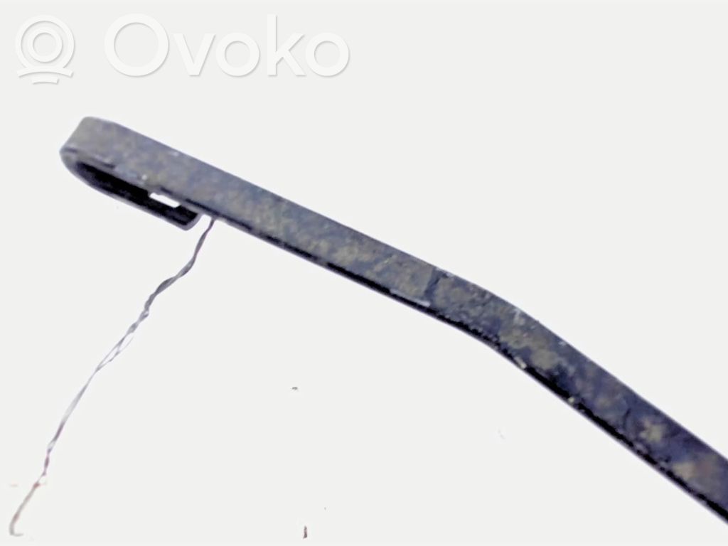 Ford Explorer Front wiper blade arm 