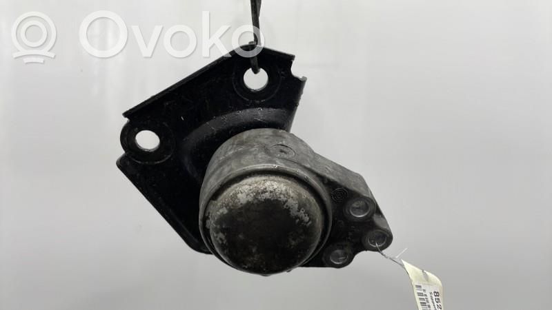 Ford Fiesta Engine mount bracket 