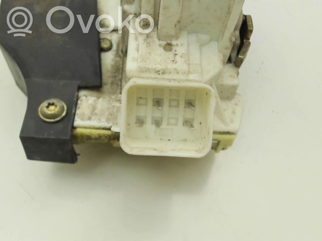 Front door lock   1076718