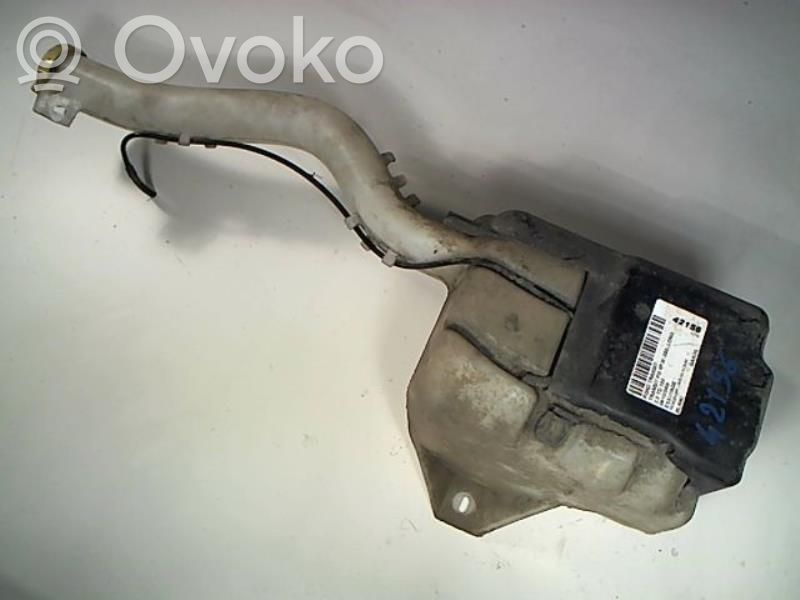 Langų skysčio bakelis   4483140,YC1513D018AA