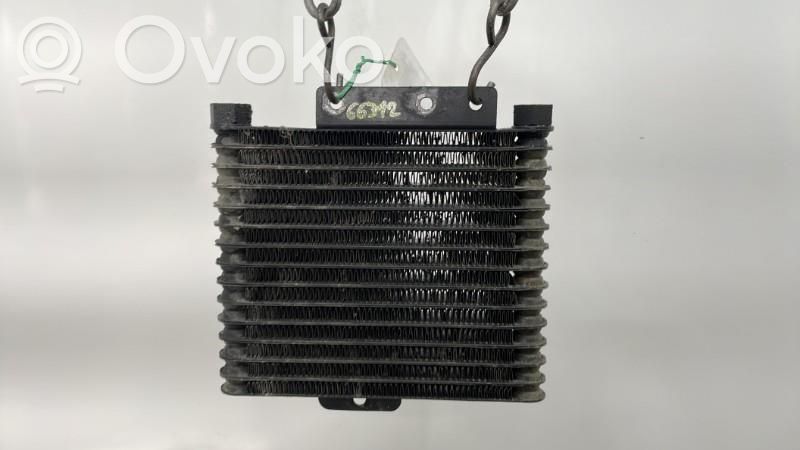 Moottoriöljyn jäähdytinlaite   HB021400A