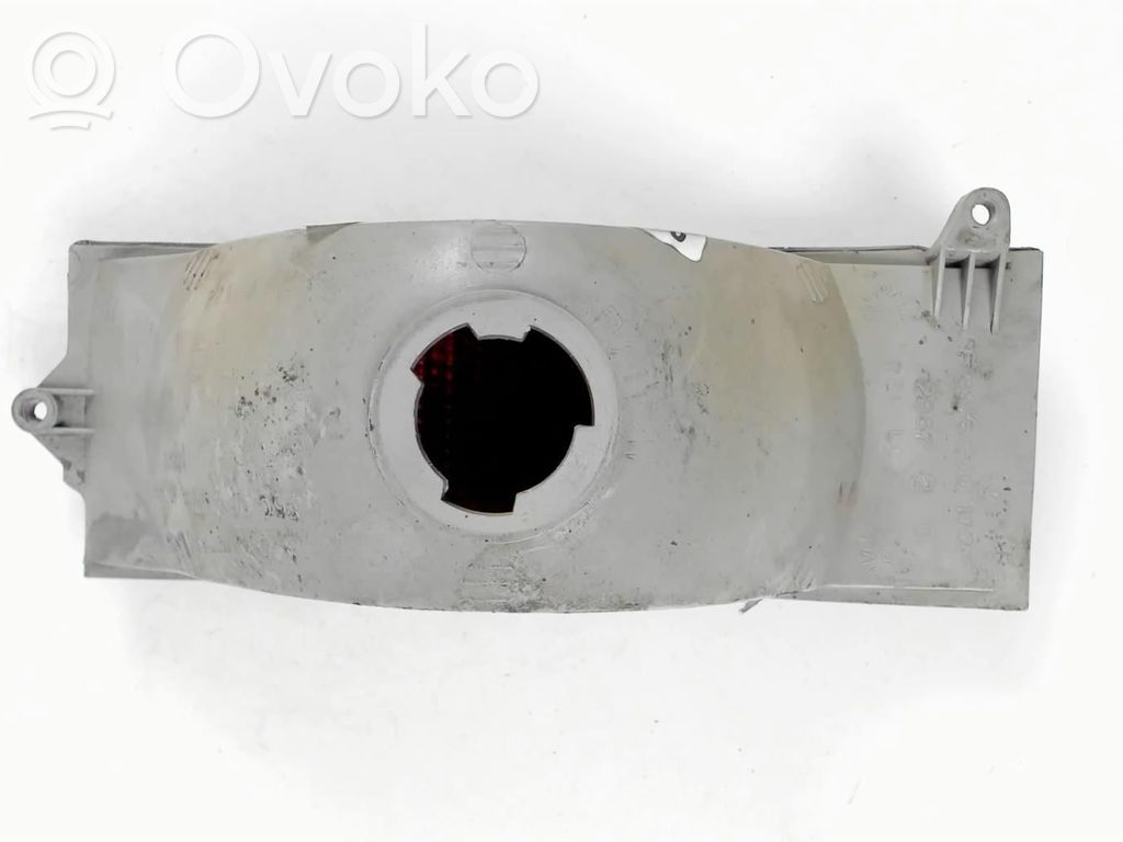 Front fender indicator light