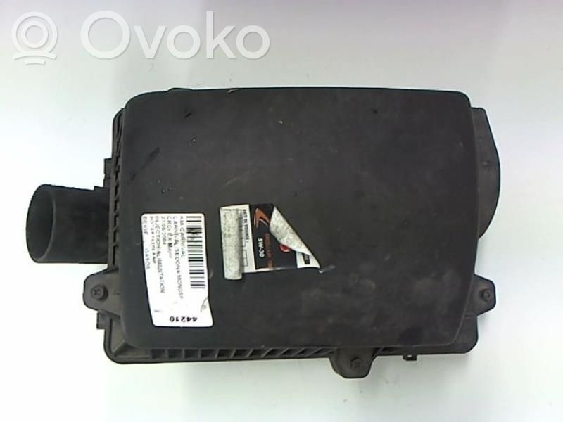 KIA Carnival Ilmansuodattimen kotelo 