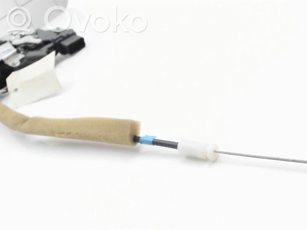 Priekšpusē slēdzene   BPYK76210A