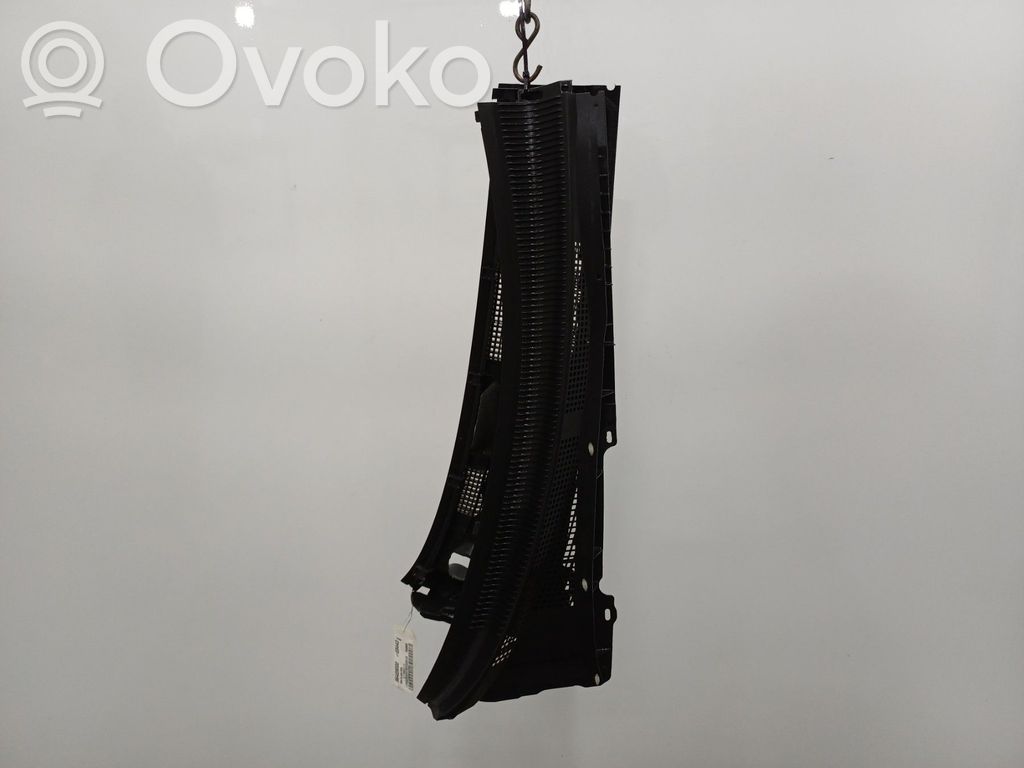 Mazda 6 Wiper trim 