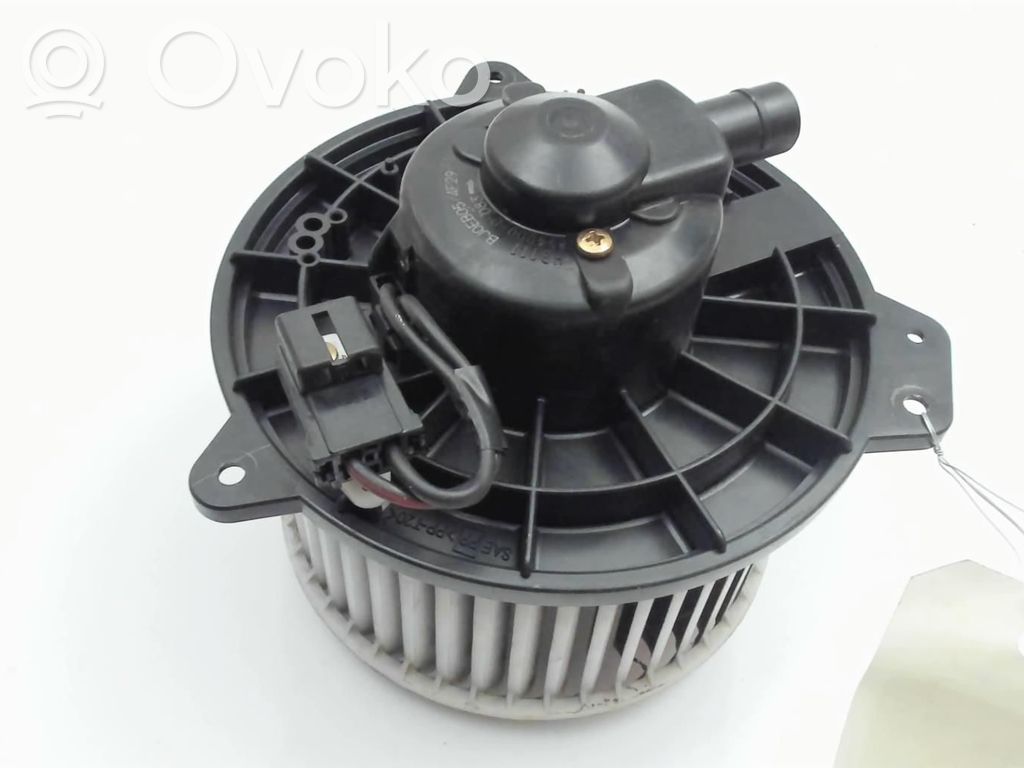 Mazā radiatora ventilators   CB0761B10A,8940000083