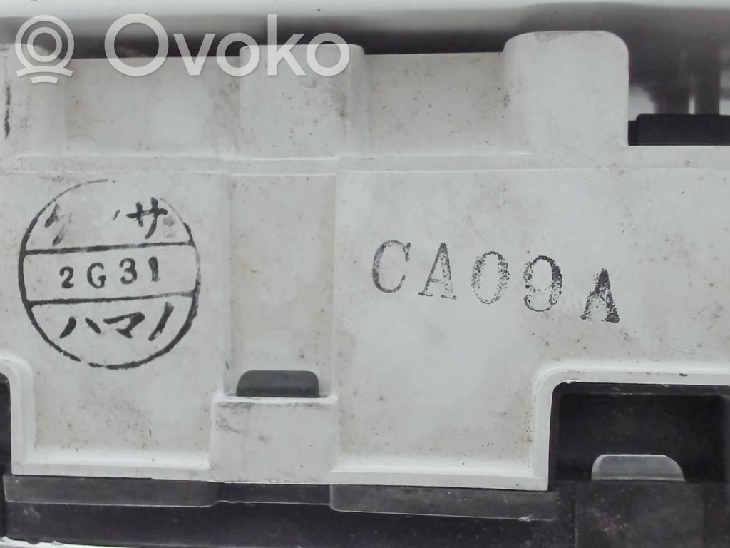 Mazda Xedos 6 Speedometer (instrument cluster) 