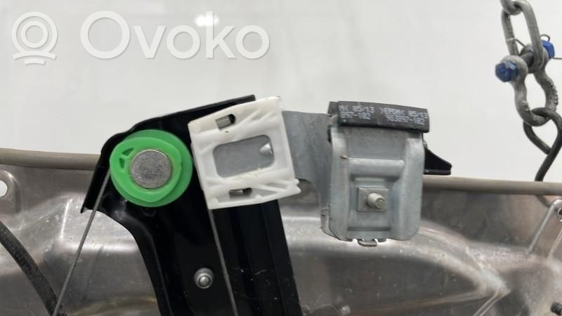 Mercedes-Benz GLK (X204) Elektryczny podnośnik szyby drzwi przednich 
