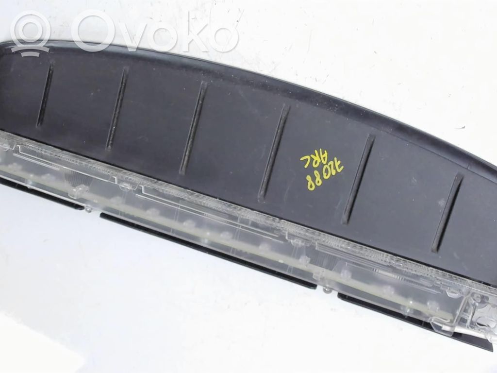 Nissan 350Z Third/center stoplight 