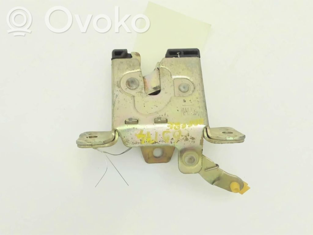 Opel Corsa B Tailgate/trunk/boot lock/catch/latch 
