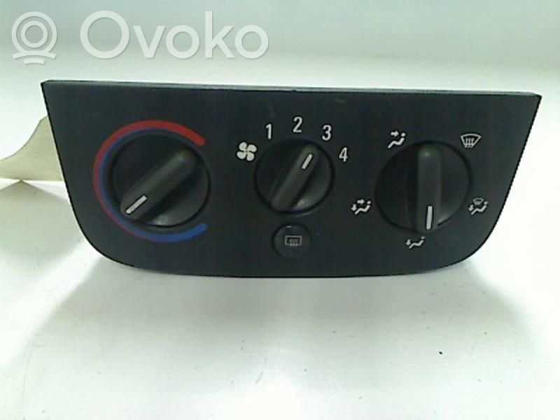 Opel Corsa C Climate control unit 