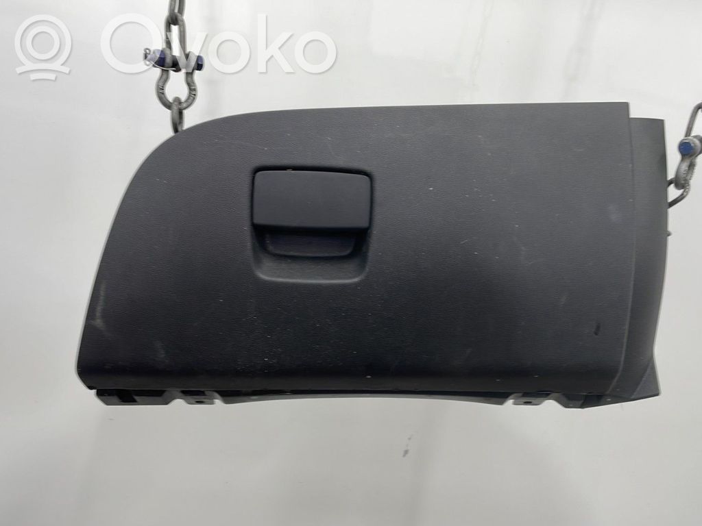 Opel Corsa E Daiktadėžės (bordačioko) komplektas 