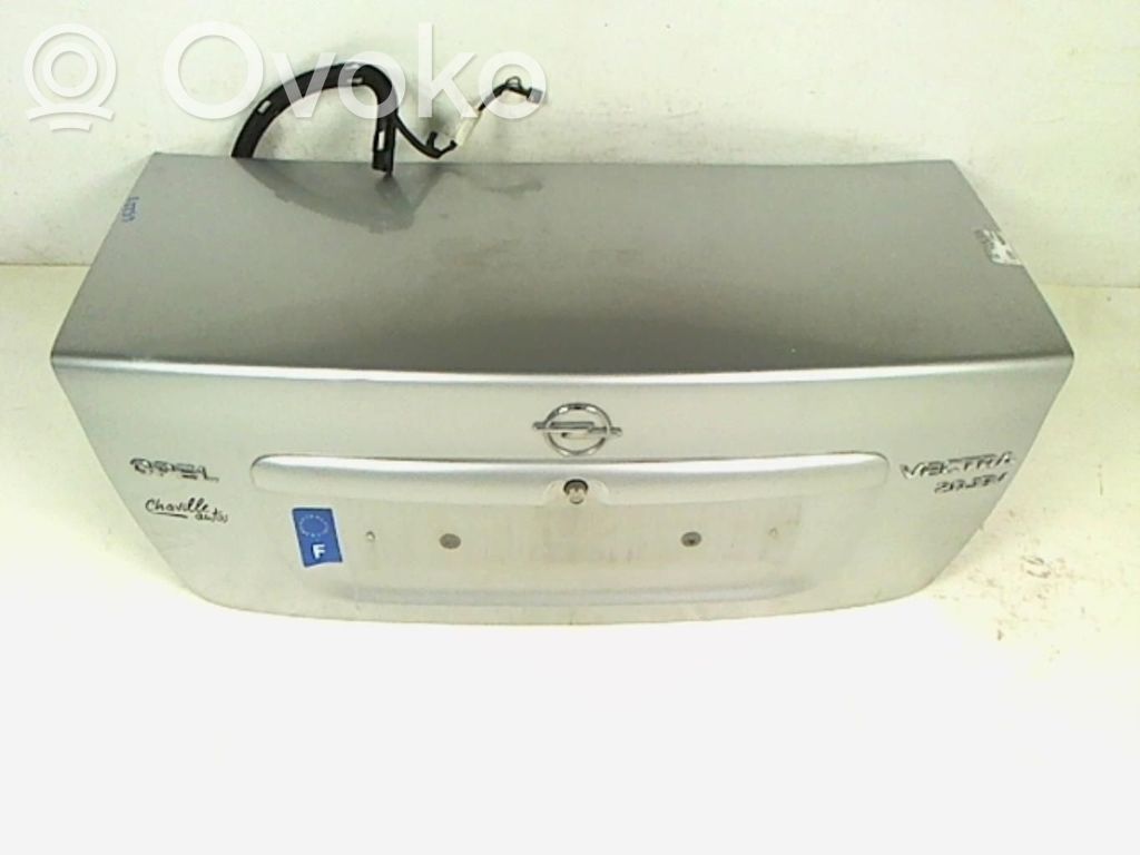 Opel Vectra B Puerta del maletero/compartimento de carga 