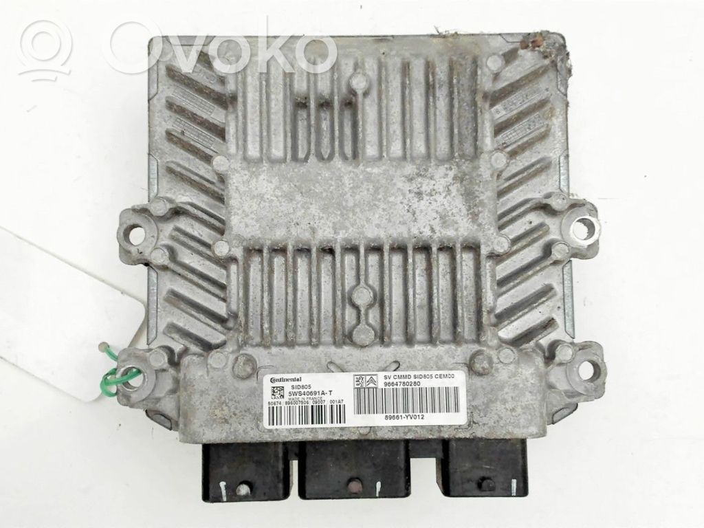 Peugeot 107 Engine control unit/module 