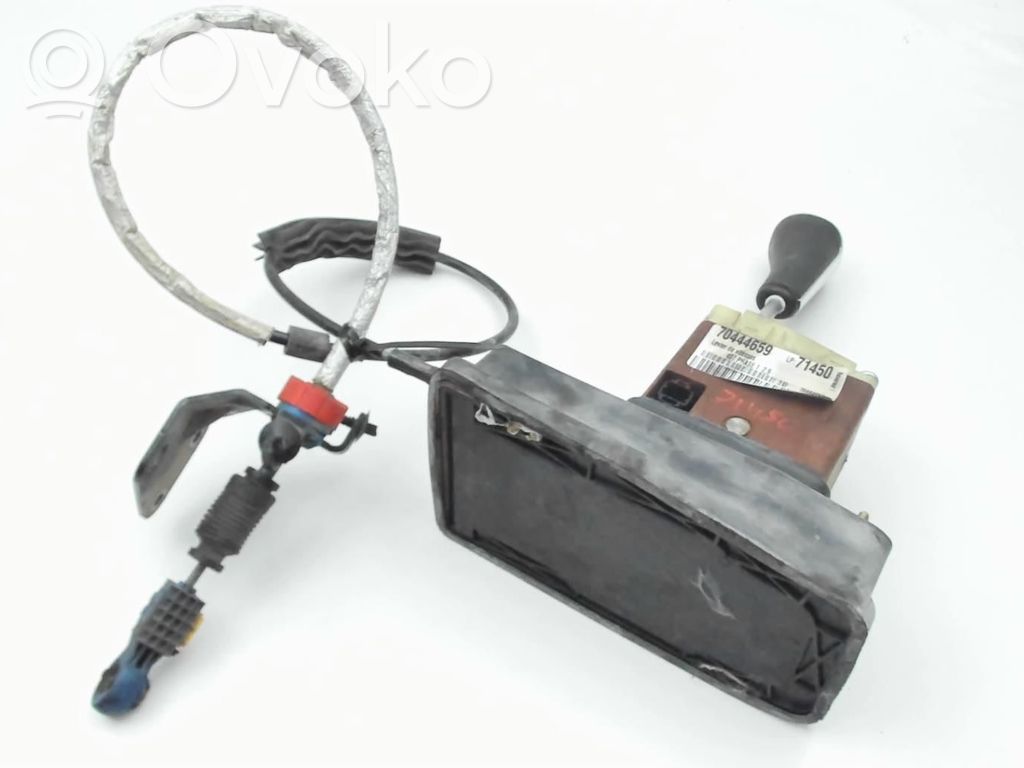 Peugeot 407 Gear shifter/selector 