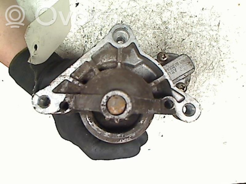 Стартер   M002T80582
