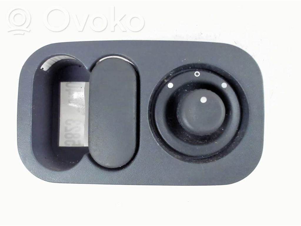 Wing mirror switch   7700847433