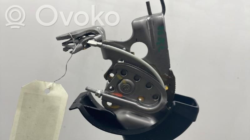 Suzuki Celerio Rokas bremzes mehānisms (salonā) 