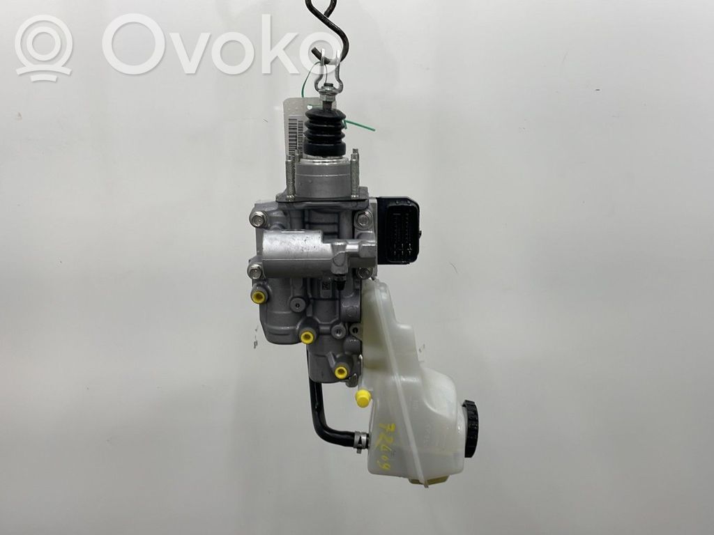 Toyota C-HR I Master brake cylinder 