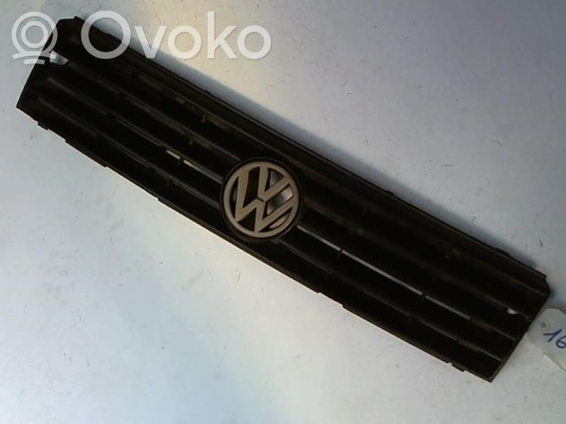 Volkswagen Polo II 86C 2F Atrapa chłodnicy / Grill 