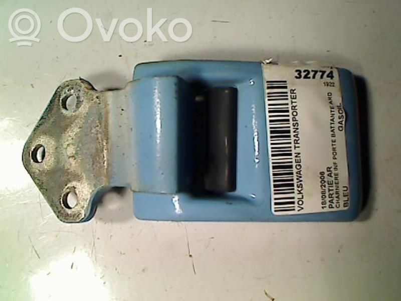 Tailgate/trunk/boot hinge   7H0827154