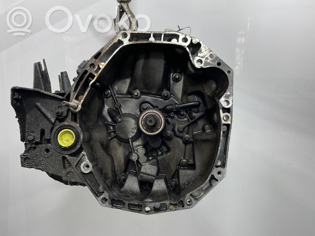 Nissan Note (E11) Scatola del cambio manuale a 5 velocità
