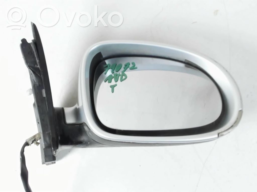 Volkswagen Jetta V Espejo lateral manual 