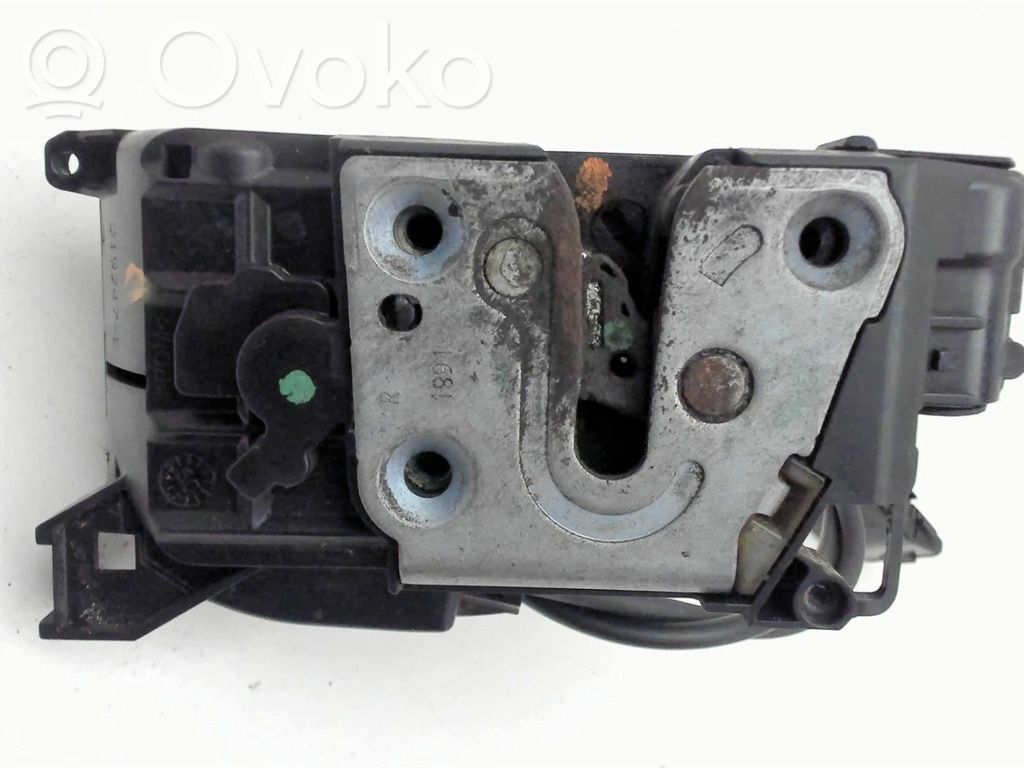 Renault Grand Modus Priekšpusē slēdzene 