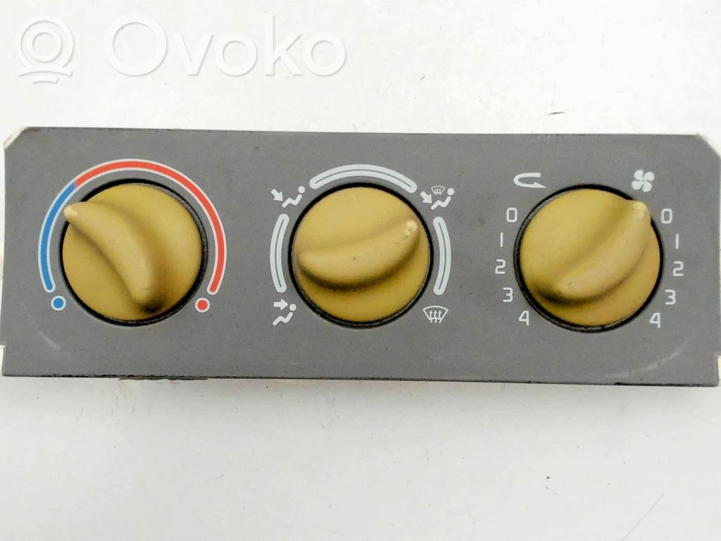 Renault Twingo I Panel klimatyzacji 
