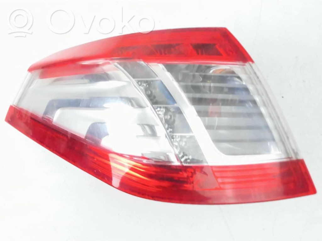 Peugeot 508 Luz trasera/de freno