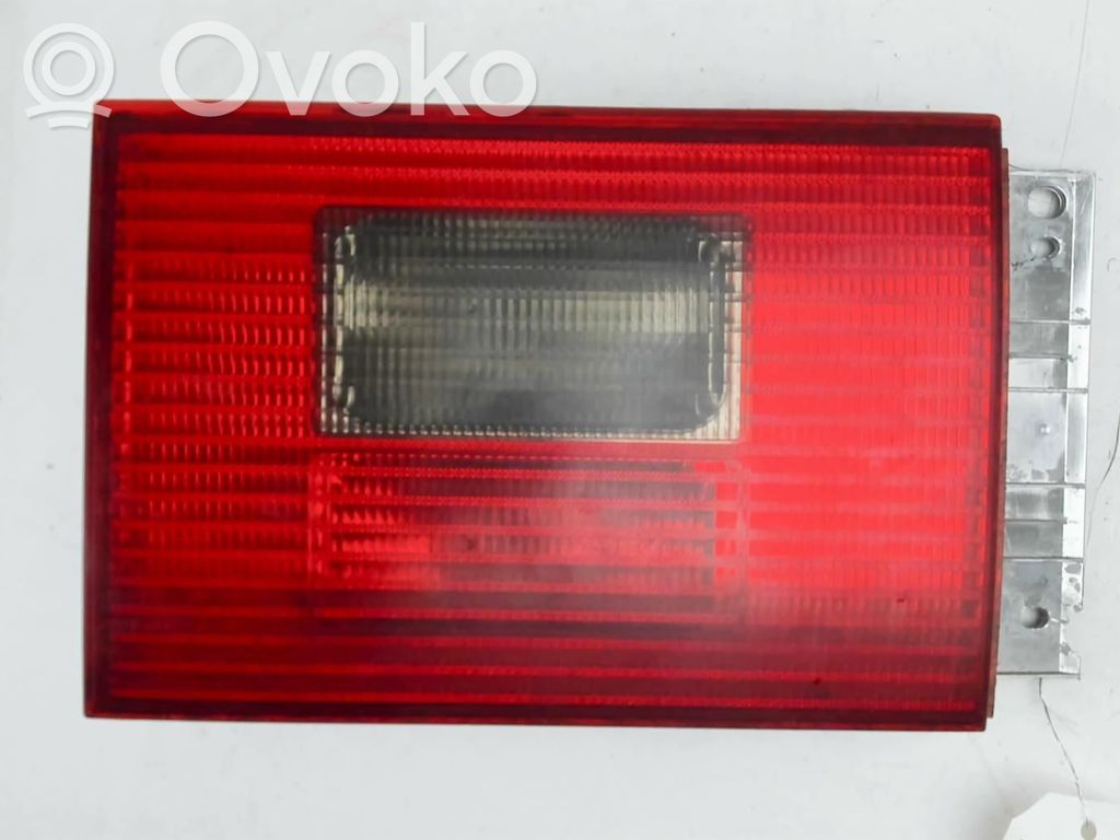 Volkswagen Sharan Lampy tylnej klapy bagażnika 