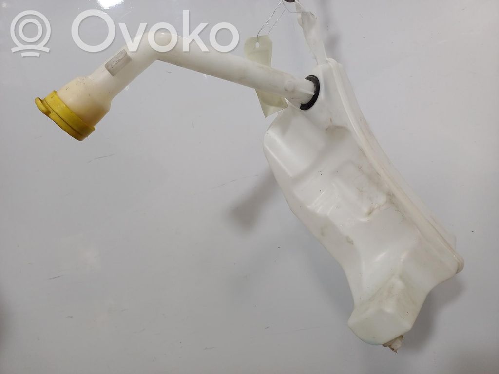 Renault Clio IV Windshield washer fluid reservoir/tank