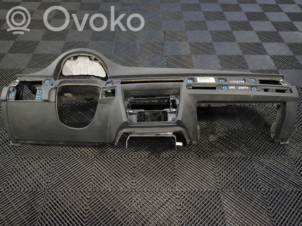 BMW 3 E90 E91 Panelė 